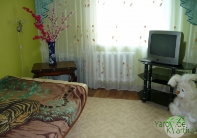 фото Сдам уютную 2-х-комнатную квартиру на лето в Яровое